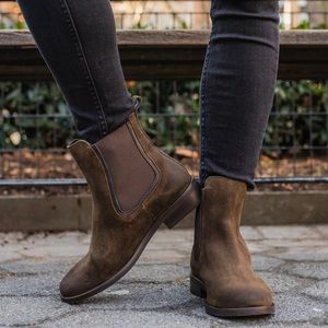 Thursday Boot Co. Duchess, Size 10.5, Dark Olive Suede